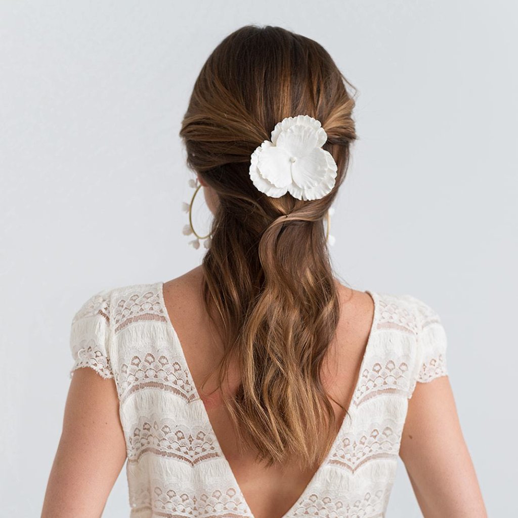 Maxi Pensamiento Hair Pin for brides